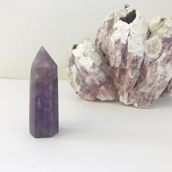 Amethyst Crystal - Obelisk Point Tower Pillar - Picture 6 of 8